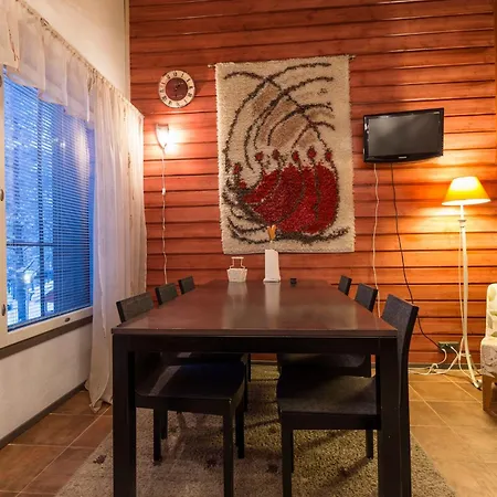 Karhunvartija 8 Visit Apartament