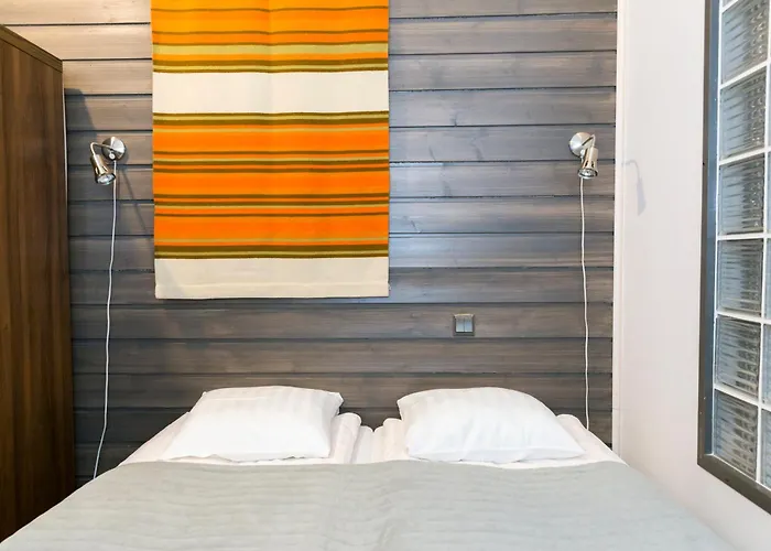 Karhunvartija 8 Visit * Levi